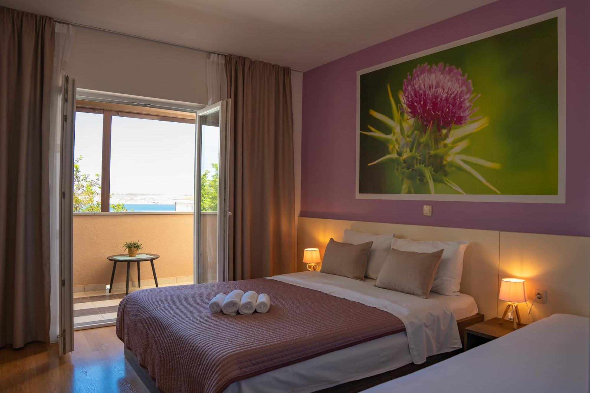 Bed & Breakfast Marta & Tona คุสติชี ภายนอก รูปภาพ