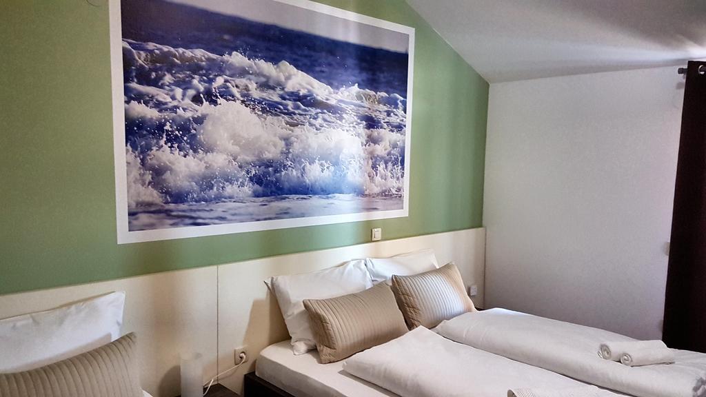 Bed & Breakfast Marta & Tona คุสติชี ภายนอก รูปภาพ
